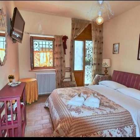 Castello Bed & Breakfast ซัน เบเนเดตโต เดล ตรอนโต ภายนอก รูปภาพ